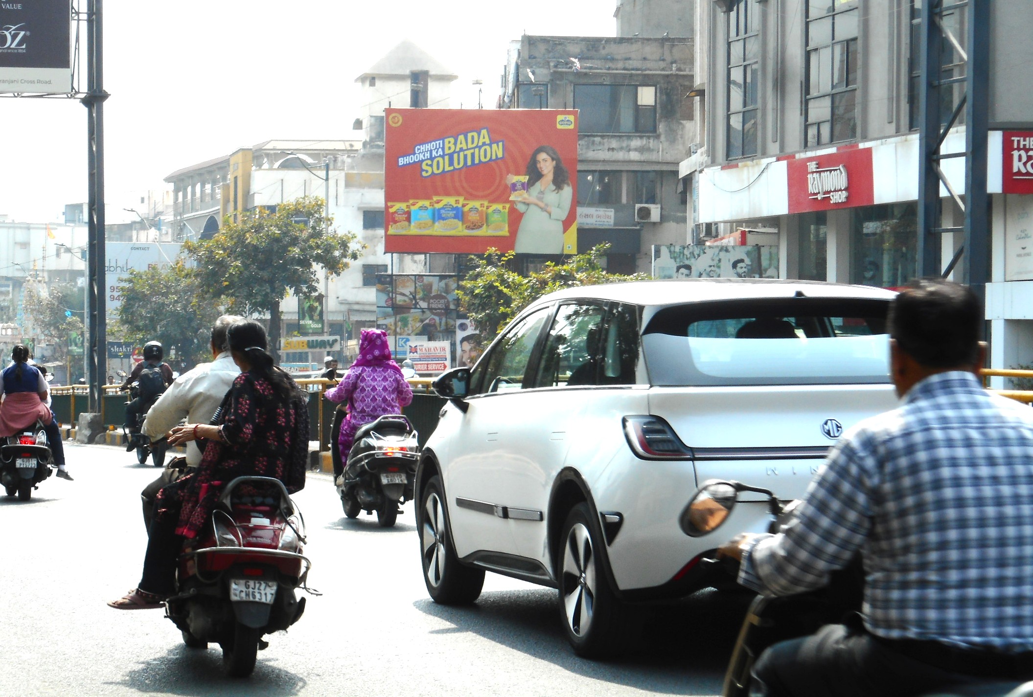Maninagar Pushp Kunj Circle, Tow. Railway Station — photo 2