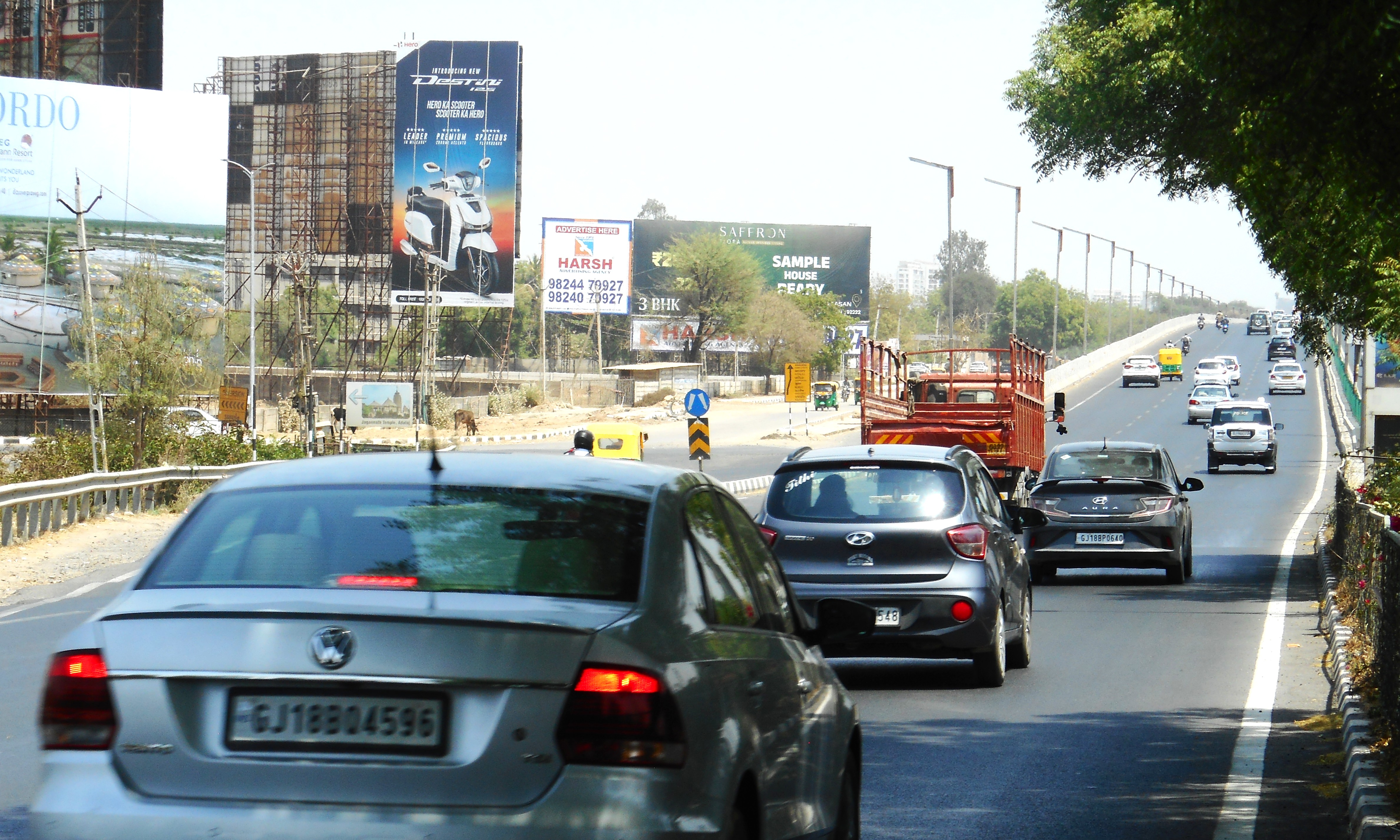 SG Road, Adalaj Junction Tow. Gandhinagar — photo 3