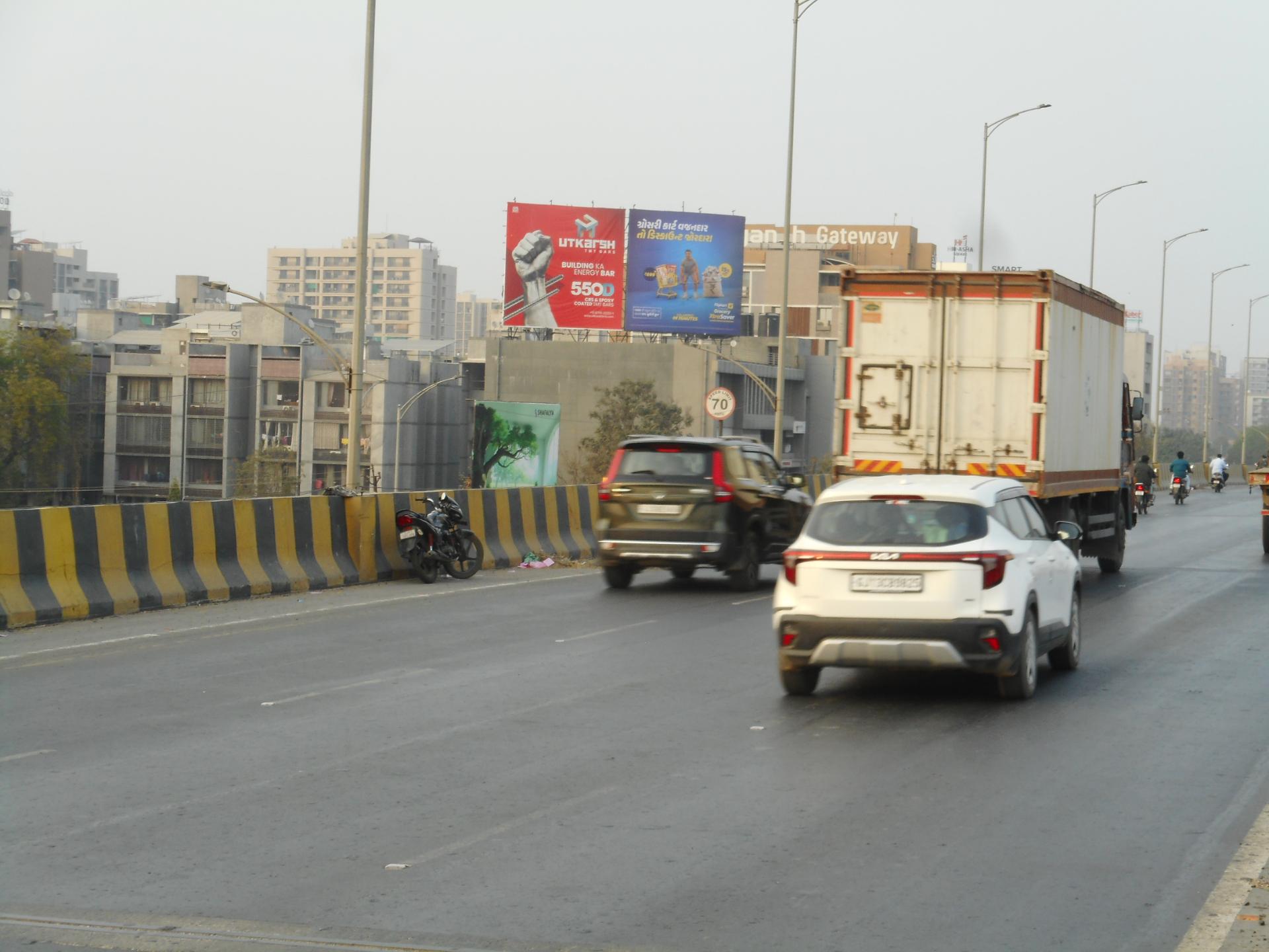 Ring Road, Science City Circle — photo 5